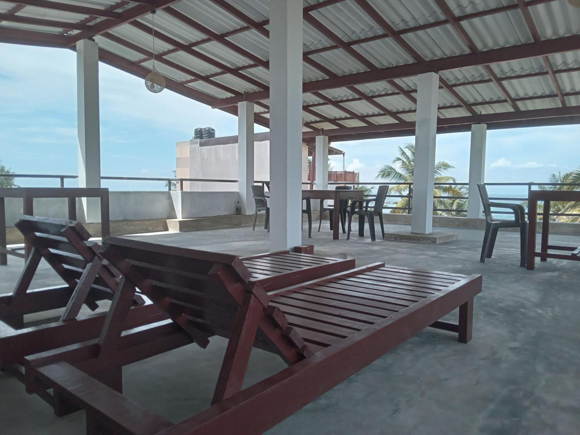 Sena Home Ambalangoda  Buitenkant foto
